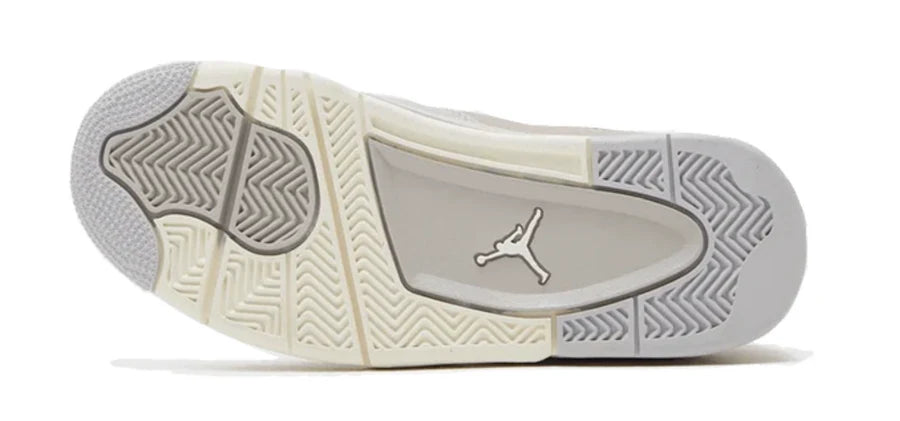 Air Jordan 4 Frozen Moments